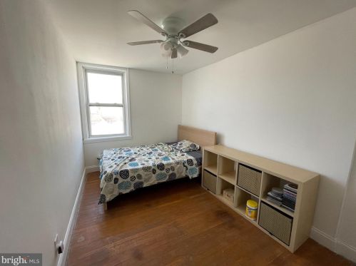 6308 Glenloch St, Philadelphia PA 19135-3613 exterior