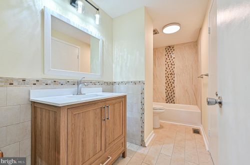 31 Niagara Ln, Willingboro NJ  08046-1249 exterior