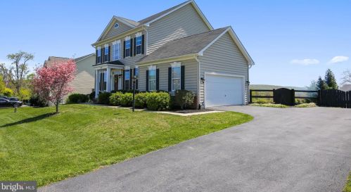 14154 Paris Breeze Pl, Purcellville, VA 20132-1783