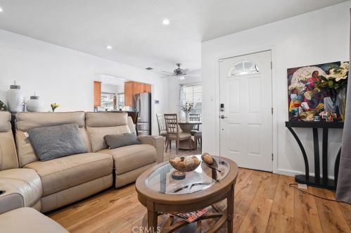 5023 Faust Ave, Lakewood CA  90713-1922 exterior