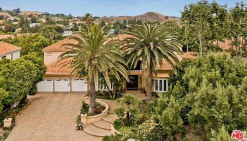 5306 Enderby Ct, Calabasas, CA 91302-3163
