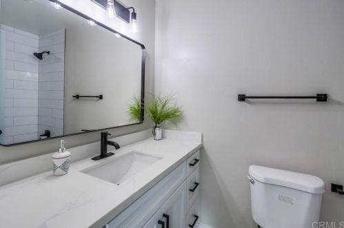 5049 Tyler St, Oceanside CA  92057-4433 exterior