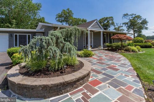 1014 Thomas Ave, Riverton NJ  08077-2321 exterior