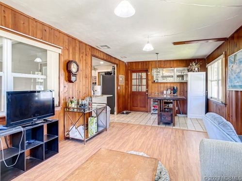 719 Flamingo Dr, Daytona Beach FL  32117-3331 exterior