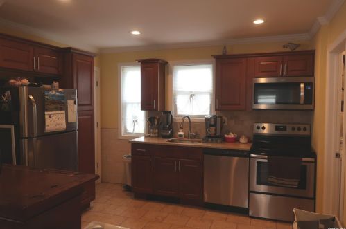 307 Vanderbilt Blvd, Oakdale, NY 11769-2011