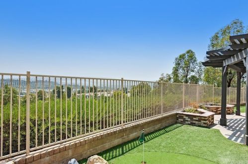 24306 Foxglove Pl, Santa Clarita CA  91354-4922 exterior