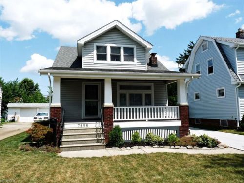 7898 Chesterfield Ave, Cleveland, OH 44129-1804