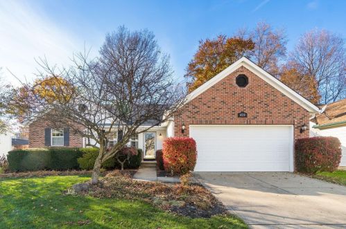 419 Oak Meadow Dr, Pataskala, OH 43062-8733