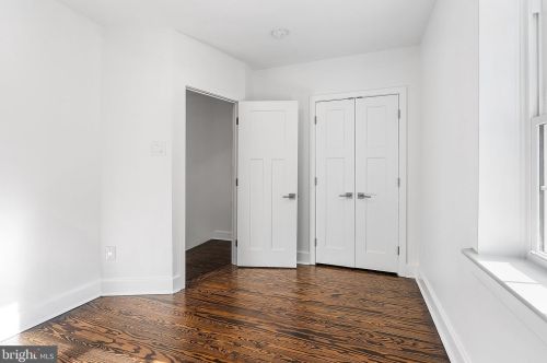 154 Fairmount Ave, Philadelphia PA  19123-3017 exterior