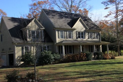 73 Sycamore Ln, South Kingstown, RI 02874-1973