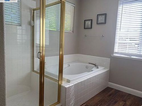 6521 Young Oak Ct, Citrus Heights CA  95662-6007 exterior