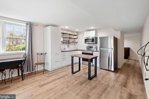 105 Ivy Ln, Glen Mills PA  19342-1319 exterior