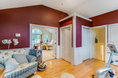 49 Crystal Beach Blvd, Moriches NY  11955-1909 exterior