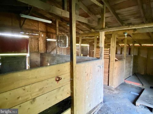 144 Moyer Rd, Pottstown PA  19464-1532 exterior