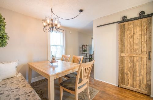 1632 94th St, Milwaukee WI  53214-4113 exterior