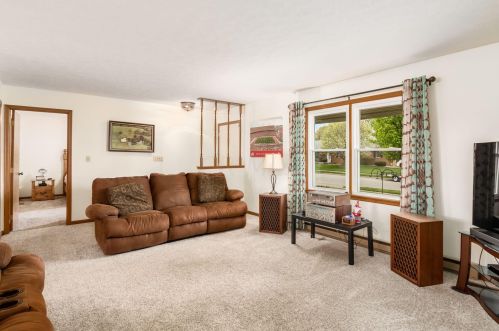 391 Waverly Ave, Washington Ch OH  43160-2464 exterior