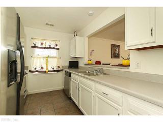 5371 Bayside Rd, Virginia Beach VA  23455-3749 exterior