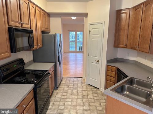 57 Savanna Dr, Pottstown PA  19465-6602 exterior