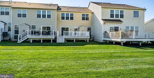 243 Caldwell Cir, Downingtown PA  19335-4927 exterior