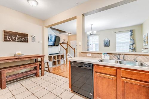 4076 Kyndra Cir, Richardson TX  75082-2762 exterior