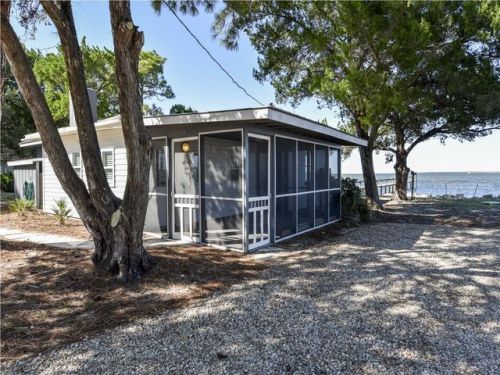 339 Cook St, Saint George Island, FL 32328-2455