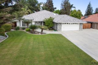 9008 Bridlewood Ln, Bakersfield, CA 93311-2528