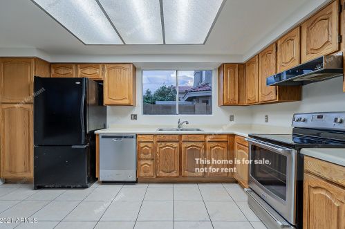 2427 Orchid Ln, Chandler, AZ 85224-4025