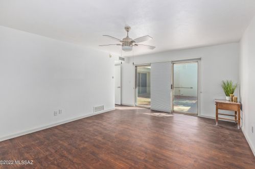 7204 Camino Vecino, Tucson AZ 85715-3418 exterior