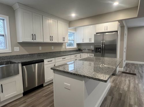 35 Burke St, Nashua NH  03060-4709 exterior