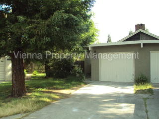 6045 Leafwood Dr, Carmichael CA  95608-4027 exterior