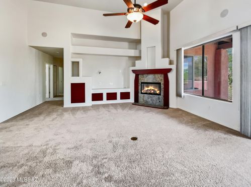 13867 Langtry Ln, Tucson, AZ 85747-9637