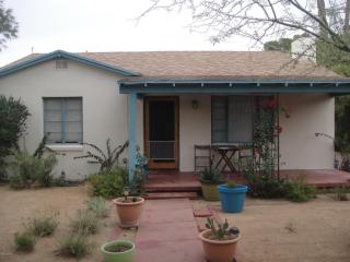 2421 Drachman St, Tucson, AZ 85719-4323