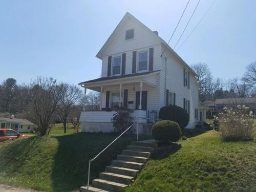 21 Watts St, Towanda, PA 18848-1323