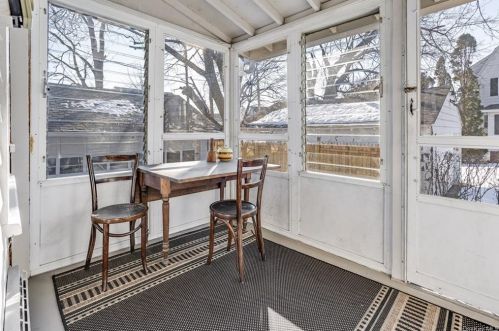 29 Gray St, Poughkeepsie NY 12603-2712 exterior