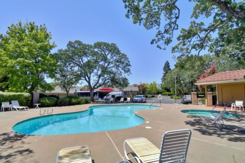 111 Pheasant Ln, Folsom CA exterior