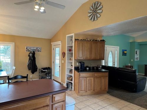 182 Conneaut Lake Rd, Greenville PA  16125-9430 exterior