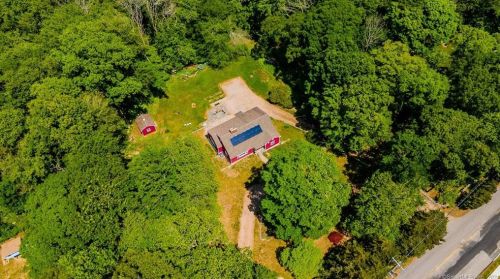 40 Deans Mill Rd, Stonington, CT 06378-2100