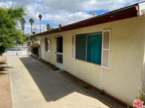 33190 Turner St, Lake Elsinore CA  92530-6153 exterior