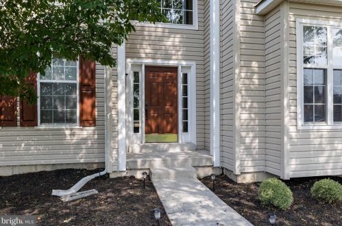 5027 Woodgate Ln, Collegeville PA  19426-3365 exterior