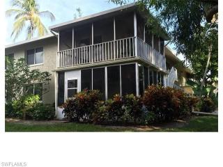 224 Palm Dr, Naples FL  34112-4914 exterior
