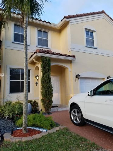 16985 38th St, Hollywood, FL 33027-4602