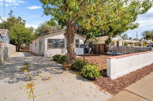 247 Earlham St, Orange, CA 92869-4017