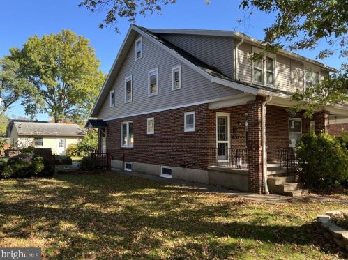 1311 Cherry St, Pottstown, PA 19464-5039