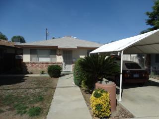 755 Poplar Ave, Pond, CA 93280-1639