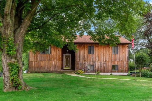 335 Somerston Rd, Yorktown Hgts NY  10598-2225 exterior