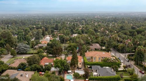 1765 Homewood Dr, Altadena CA  91001-2750 exterior