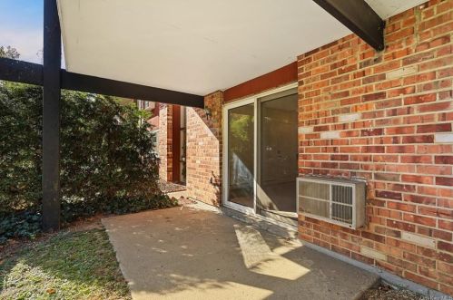 1607 Old Country Rd, Elmsford, NY 10523-2030