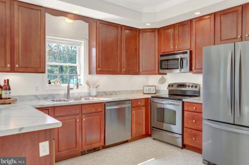 311 Lakeside Dr, Paradise Park, PA 17068-9663