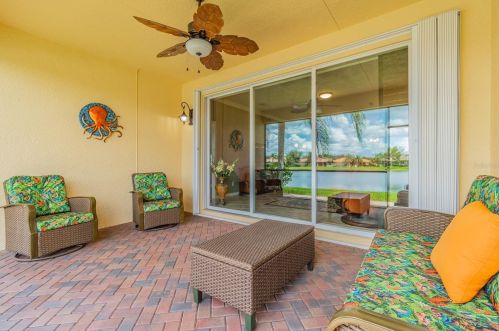 16143 Amethyst Key Dr, Wimauma FL  33598-4027 exterior