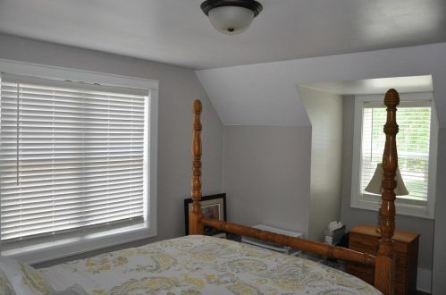 2053 105th St, Milwaukee WI  53227-1209 exterior